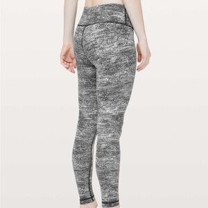 Lululemon Wunder Under High-Rise Tight 28"
ColourRush Jacquard Black White